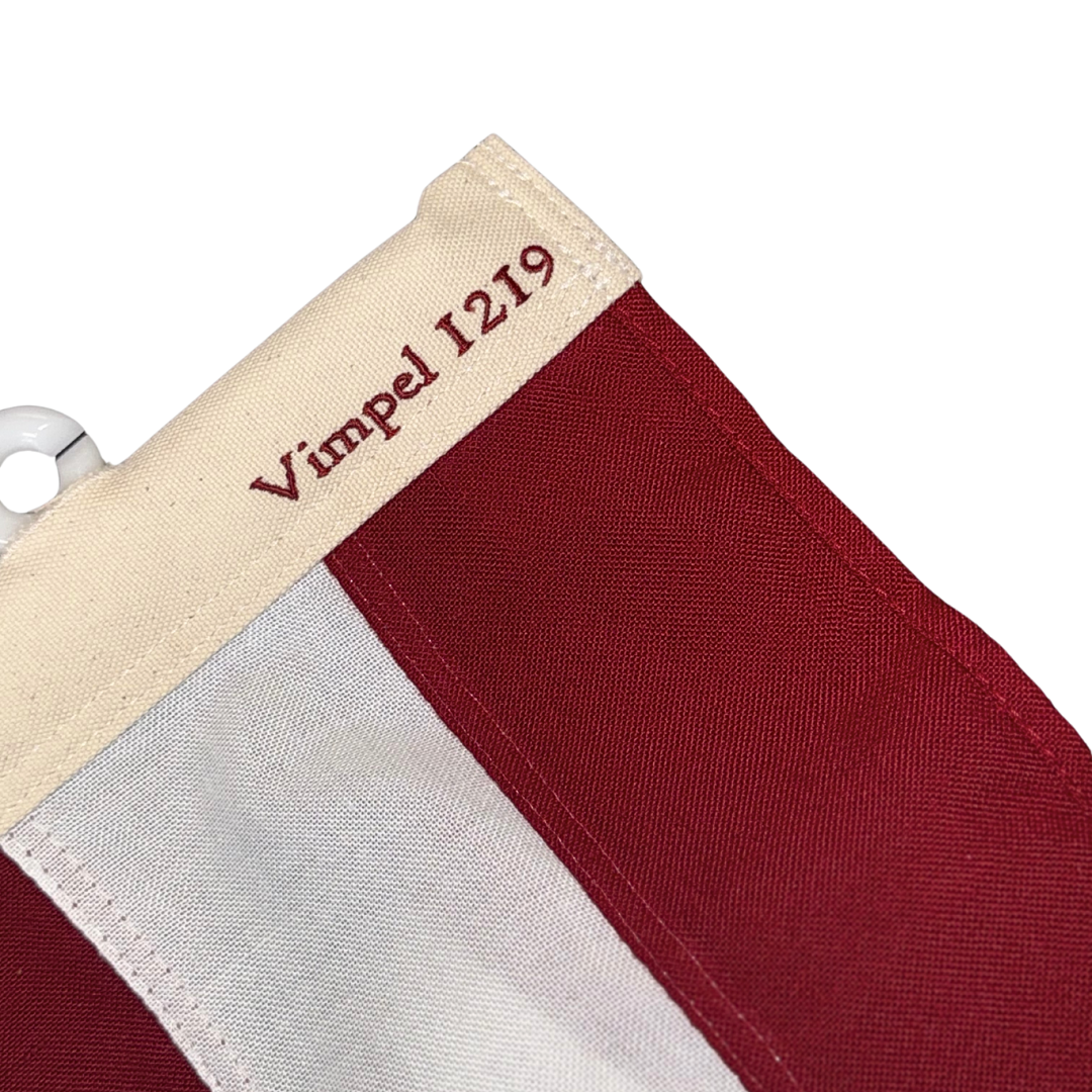 Vimpel 1219 - i historisk kraprød Dannebrogsfarve