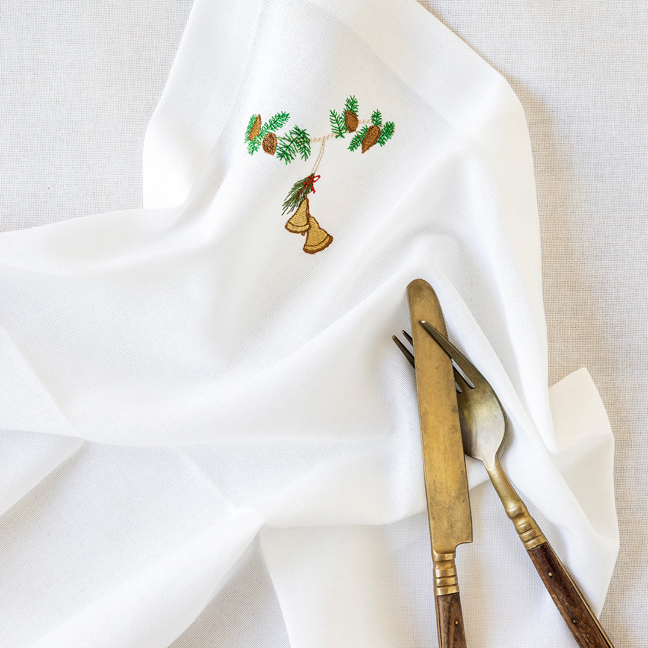 Juleserviet med juleklokker