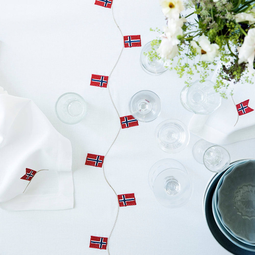 Serviet med norsk flag