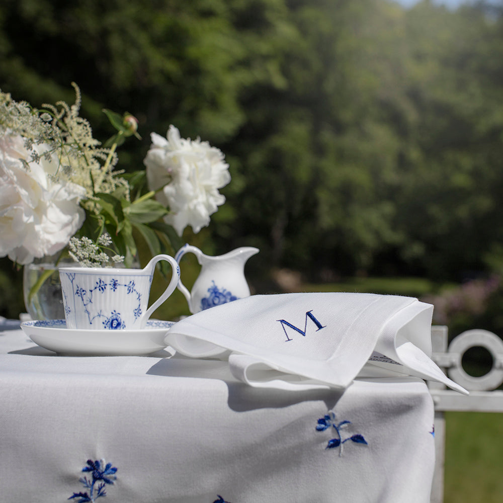 Dug med blå blomster