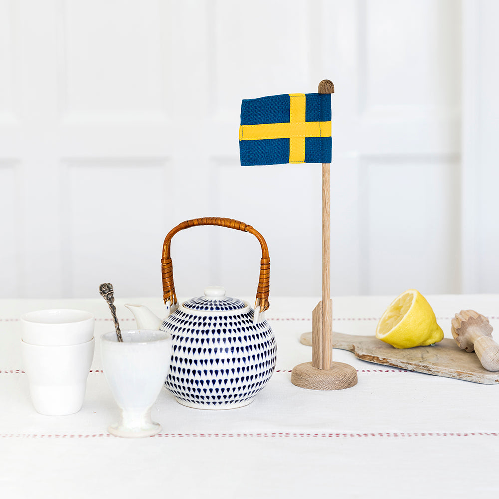 Bordflagstang med svensk flag - 2. sortering