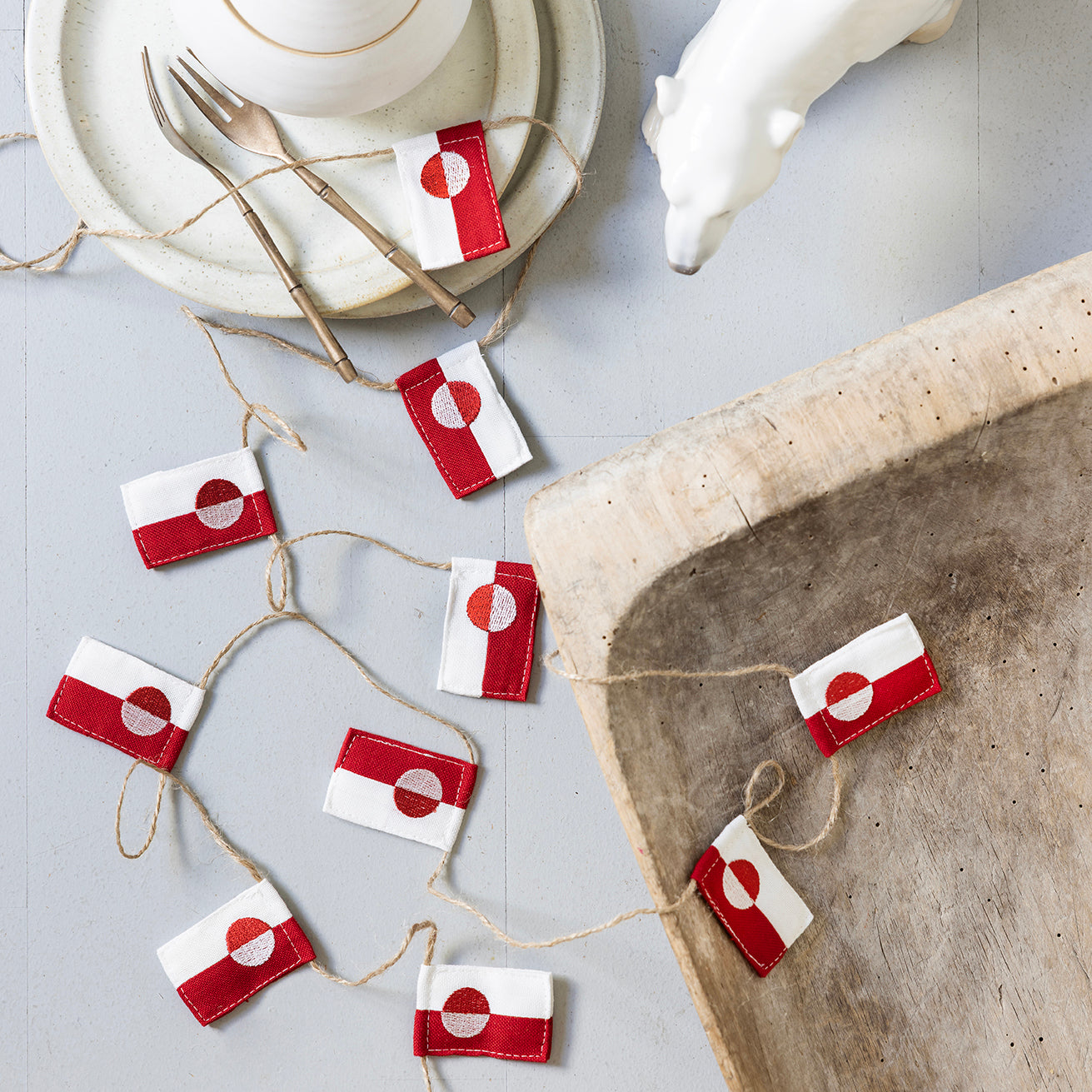 Lille flagranke med 10 grønlandske flag