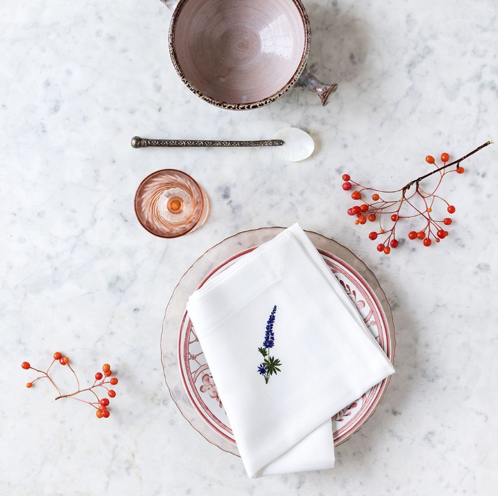 Flora serviet med lupin