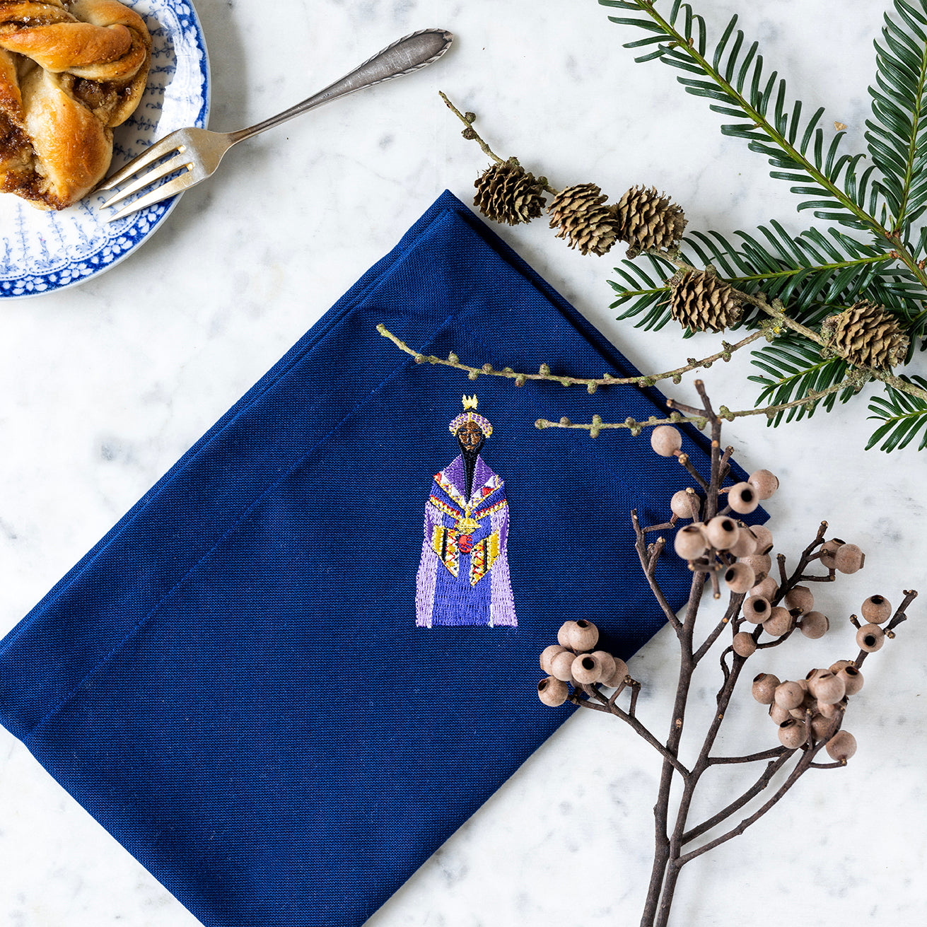 Midnatsblå serviet med Casper