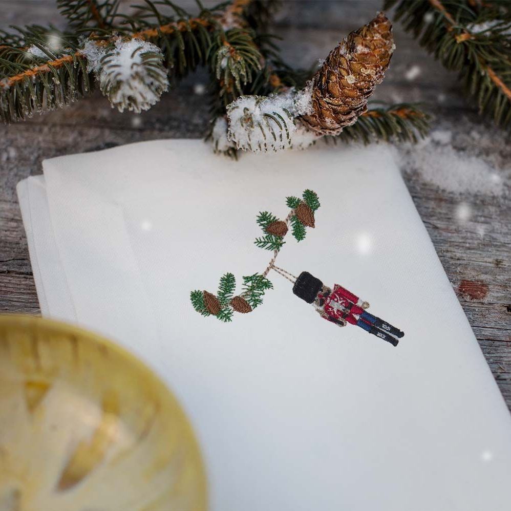 Juleserviet med Nøddeknækkeren