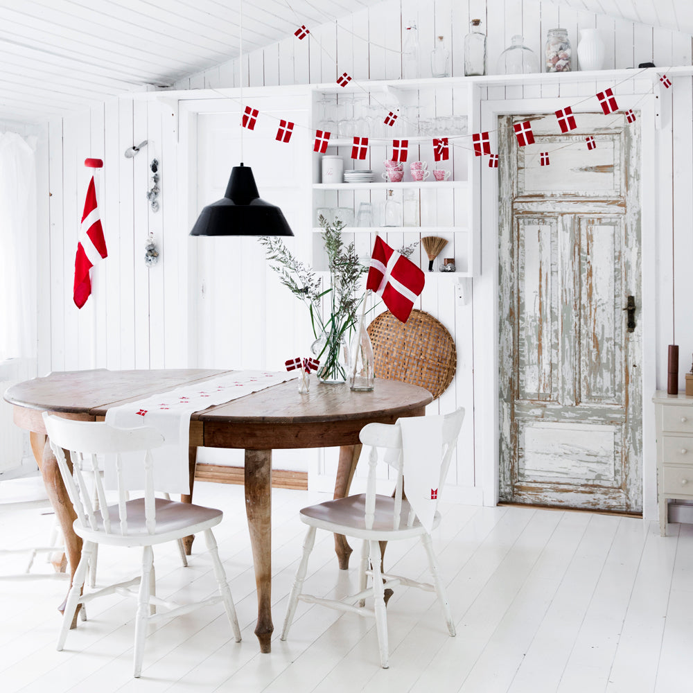 Lille flagranke med 10 Dannebrogsflag